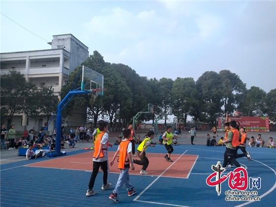 綿陽市安州區寶林小學黨支部組織學生開展校內籃球比賽