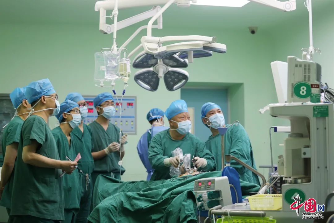 西充县人民医院特邀任亦星教授来院长期坐诊、做手术