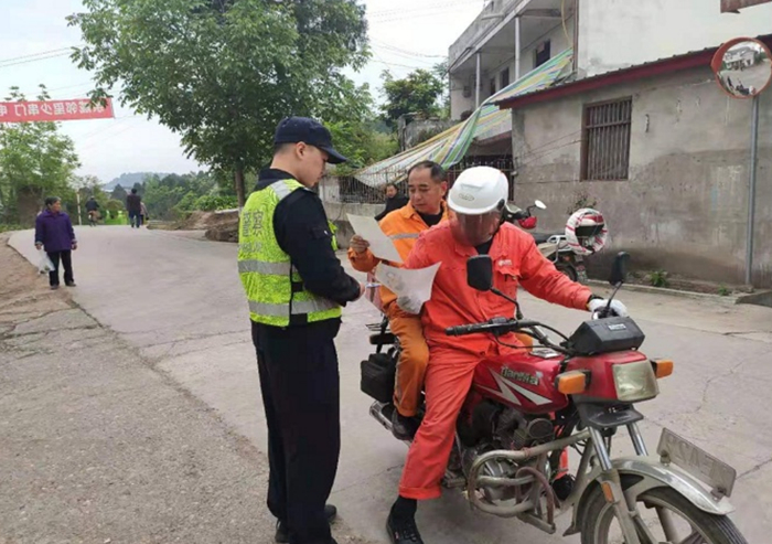 遂宁交警瞄准“四点”深入推进春季农村道路交通安全事故预防工作