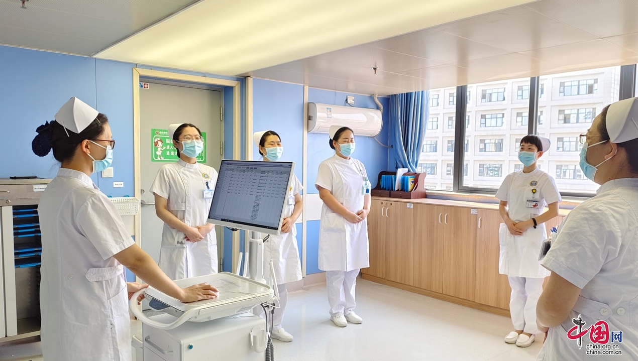 电子化护理交班系统在南充市中心医院全面启用