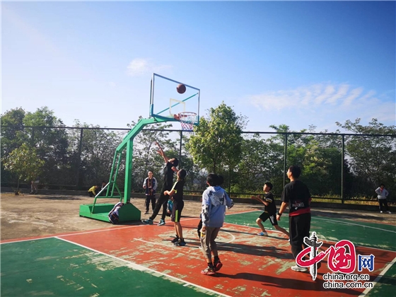 綿陽市梓潼縣觀義中學舉行春季學期學生籃球運動會