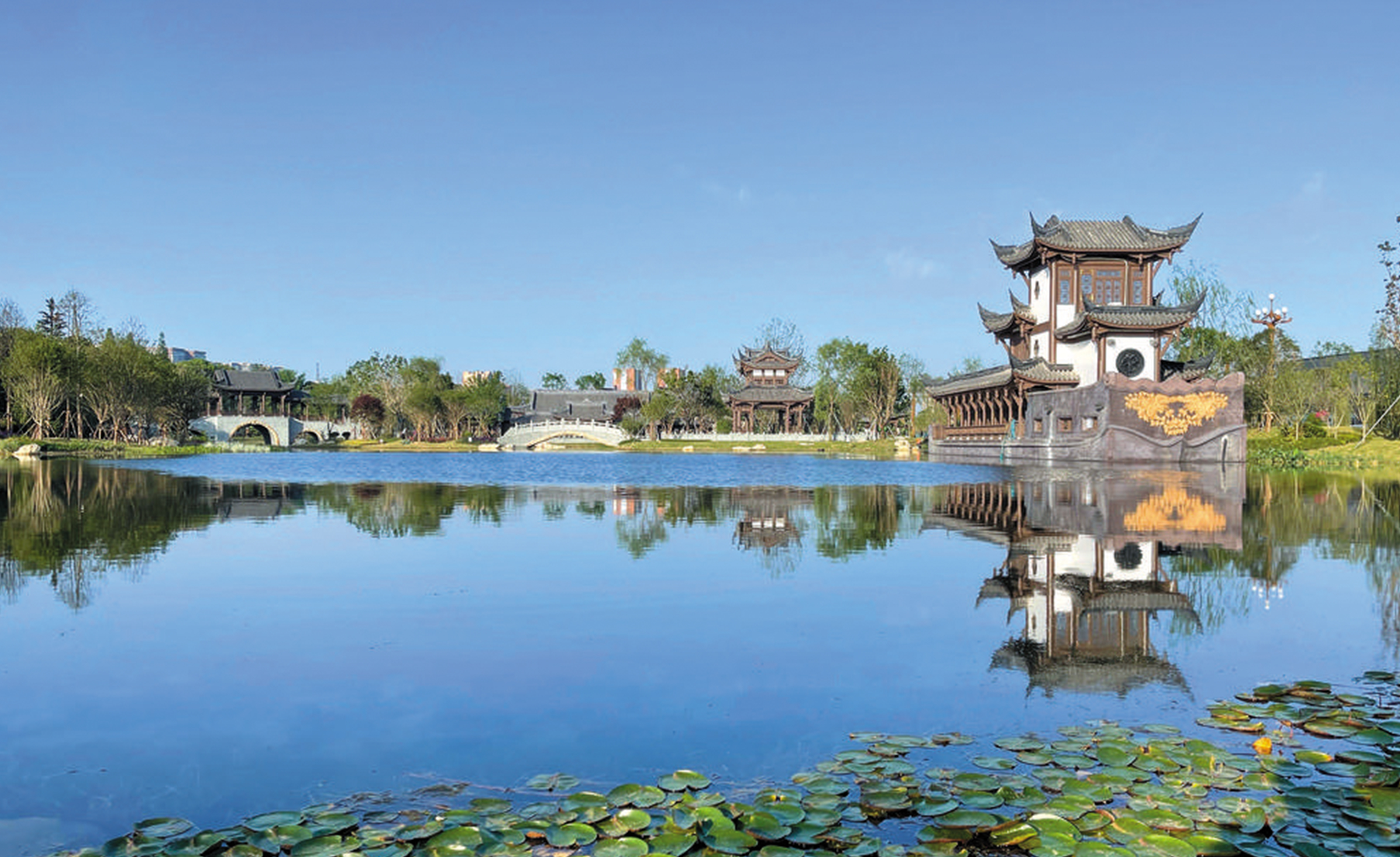 天府艺术公园添新景 蜀园迎客