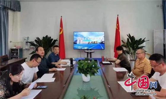 绵阳江油市长城实验学校召开生物地理中考复习动员会议
