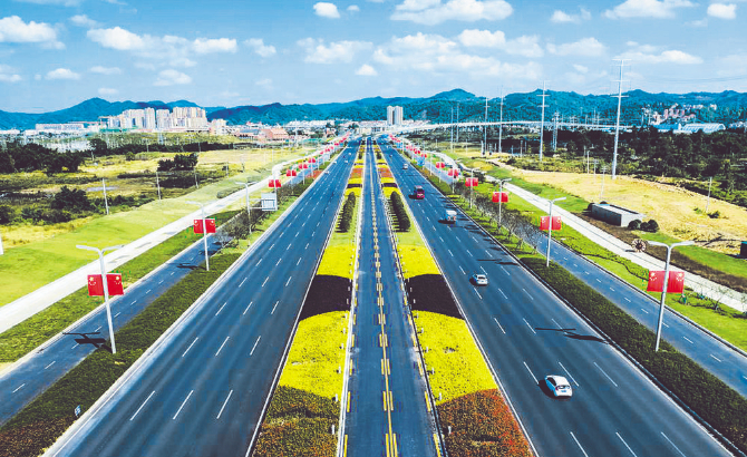 路网体系建设科学智慧管控 让市民通勤路更加顺畅  市民观察员走访城市通勤效率提升工程重点项目