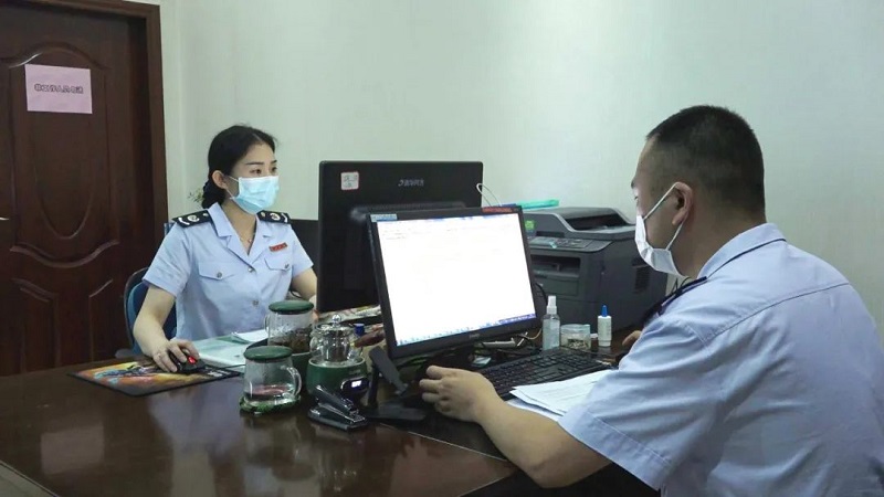 邻水县税务局：贴心服务 提振企业发展信心