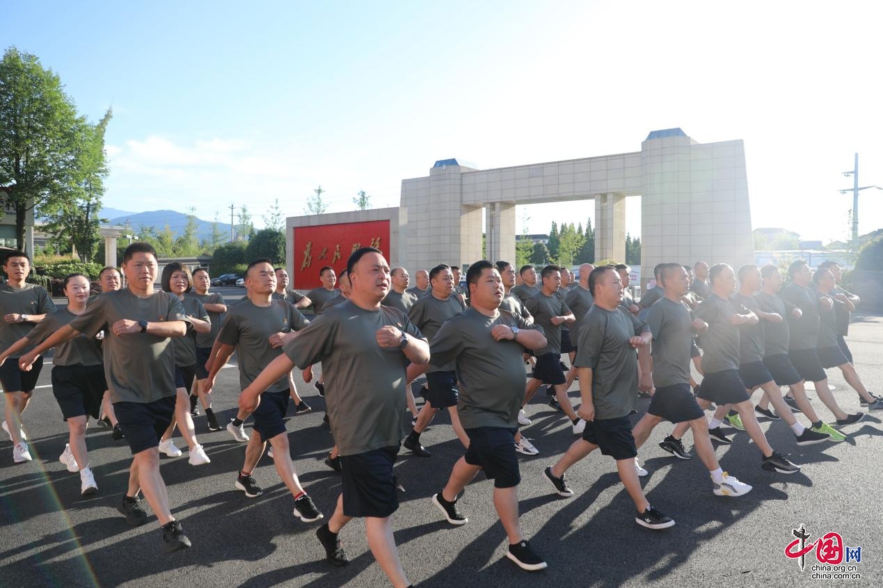 勇当乡村振兴的“实干家” 成都首届“退役军人村（社区）党组织书记综合能力提升专题”示范培训班顺利结业