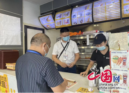 守护“舌尖上的安全” 营山县市场监管局开展快餐连锁门店食品安全专项检查