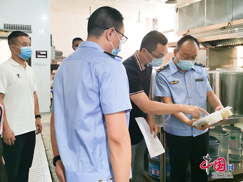 自贡市开展专项检查守护校园食品安全
