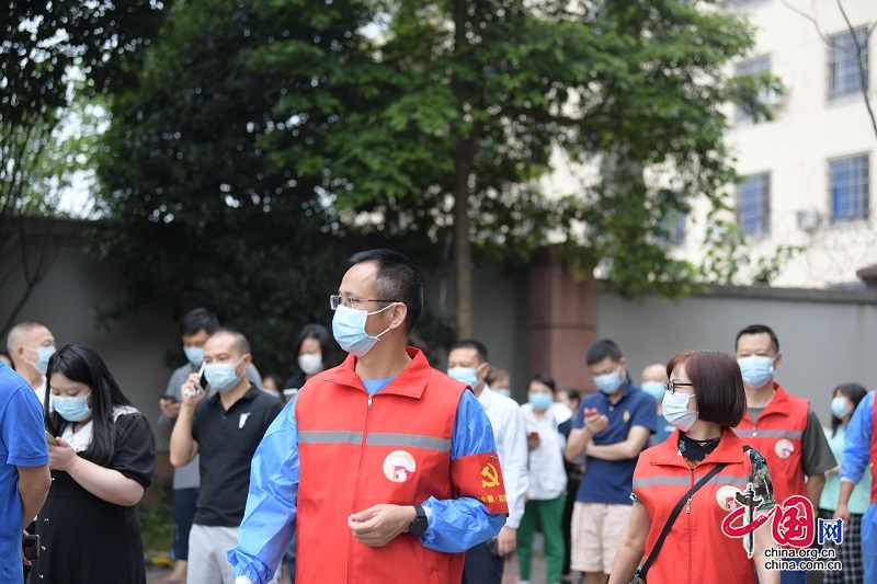 150人、1500條、15000步、55歲+…… 數據的背後是這支黨員志願服務隊的日常