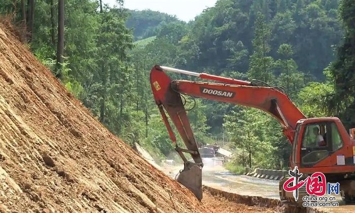 修建民族地區(qū)致富路 譜寫民族團(tuán)結(jié)新篇章——省道S312線筠連段道路提檔升級(jí)預(yù)計(jì)年底通車