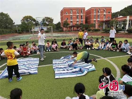 強化內務整理 培養良好習慣 綿陽市白蟬小學開展內務整理活動