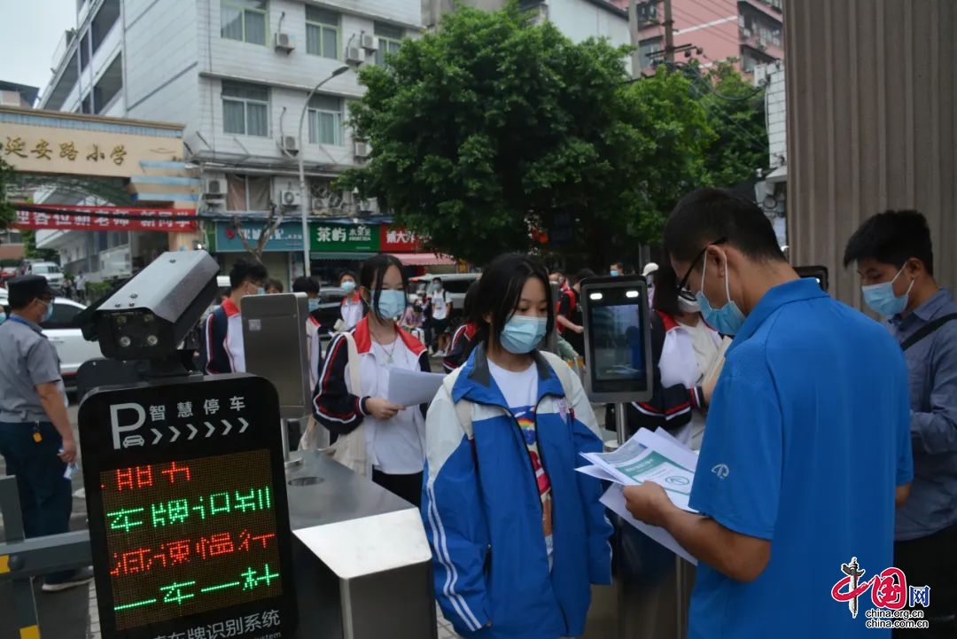 开学啦南充六中迎来首批返校开学的高三初三学生