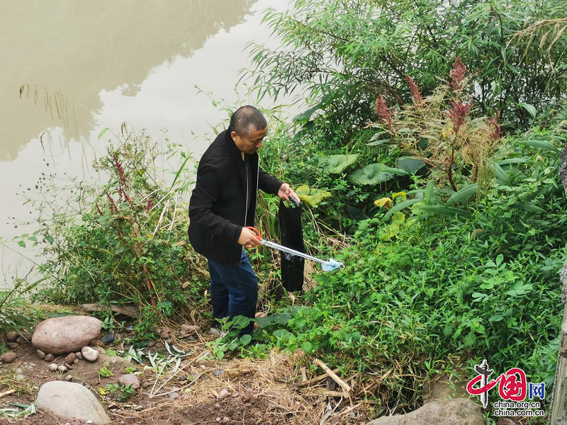 全員上陣，攜手共建文明城 馬邊縣總工會在行動