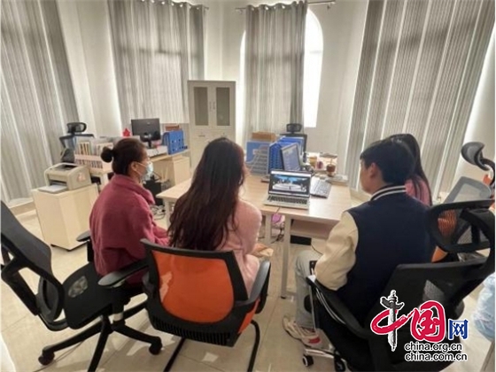 贵州黔南科技学院组织师生观看话剧《天眼之魂》