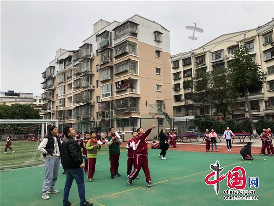 江油市文化街小学举行第十一届校园科技节