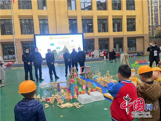 綿陽市鹽亭縣統戰部部長潘力赴嫘祖幼兒園調研指導疫情防控安全工作