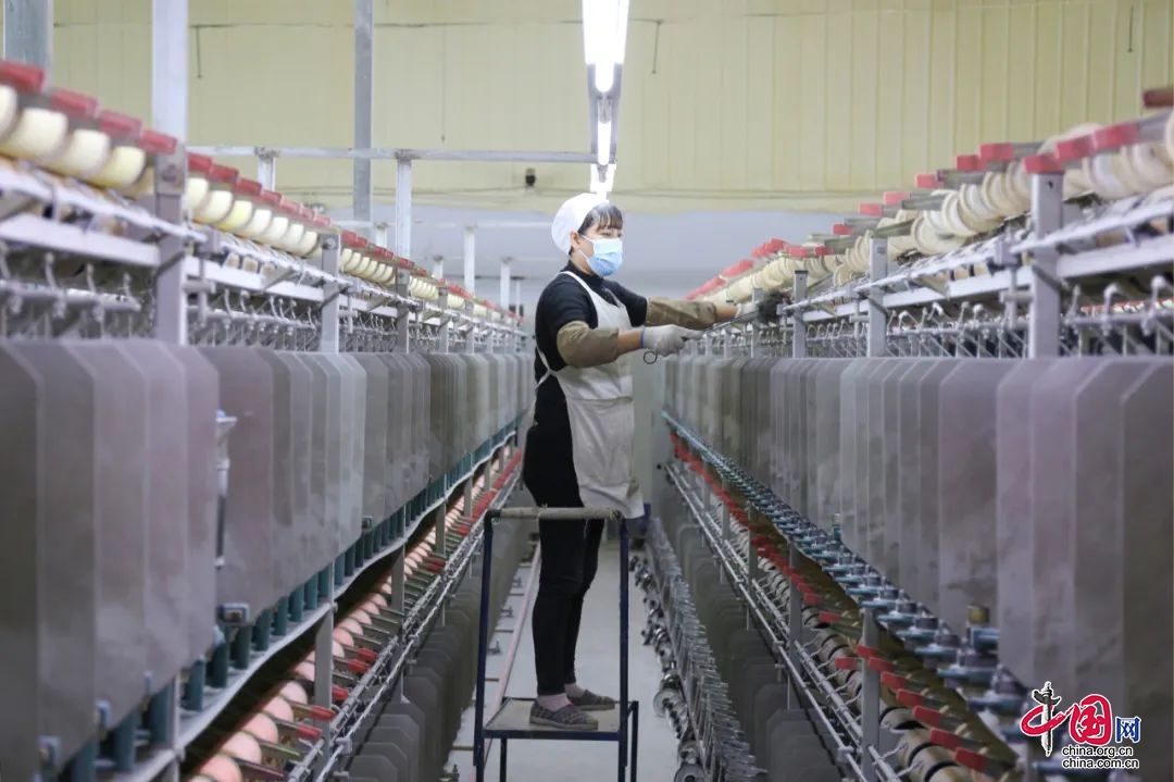 嘉陵区“五朵金花”引领丝纺服装产业高质量发展