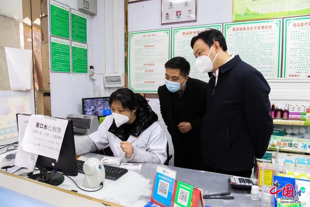 南充市市場監管局黨組書記、局長羅靖：堅決向不法藥商亮劍