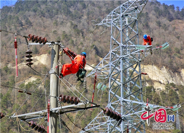 石棉：快速搶修為自供區(qū)老百姓通電