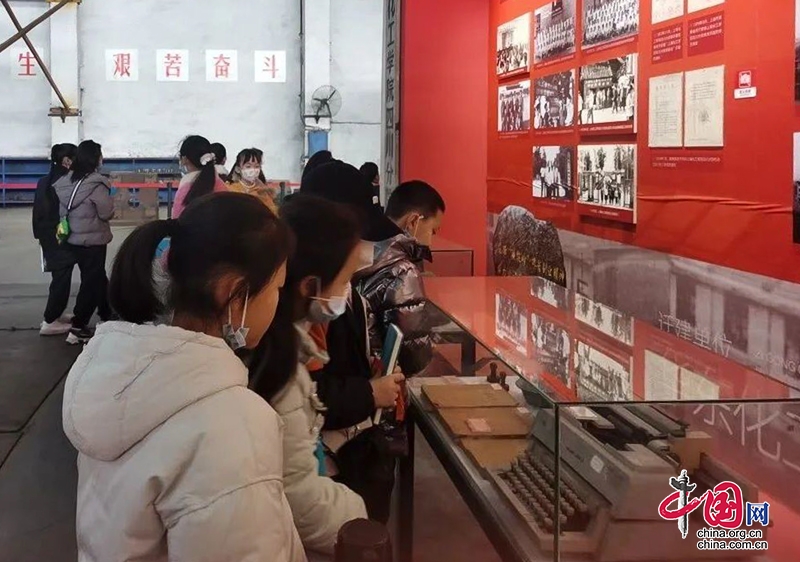 自贡市贡井区开展第八届青少年公益培训班社会实践活动