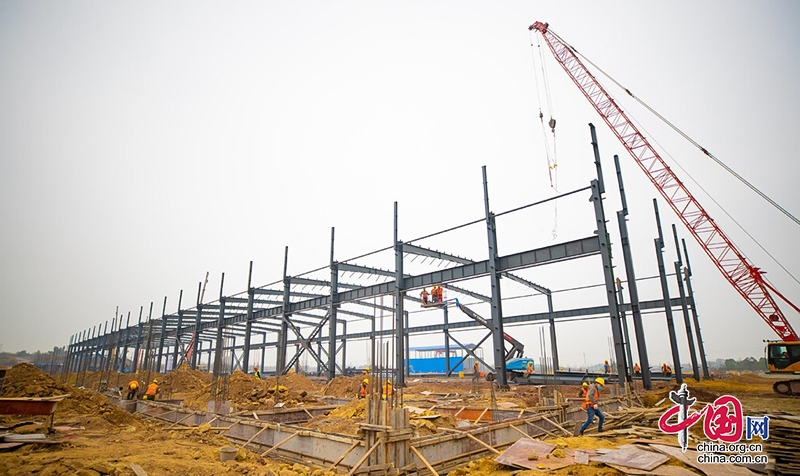 四川自贡：广联航空无人机总装及零配件制造项目全力推动建设提速见效