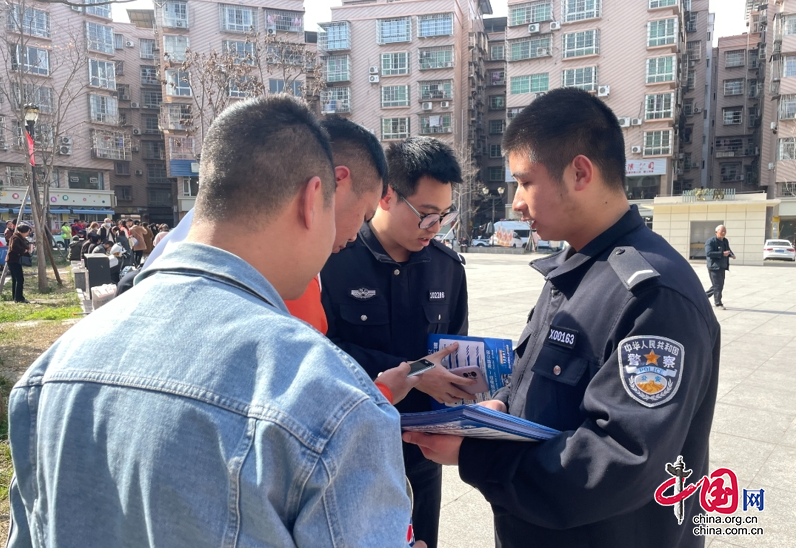 學習雷鋒精神 弘揚時代新風