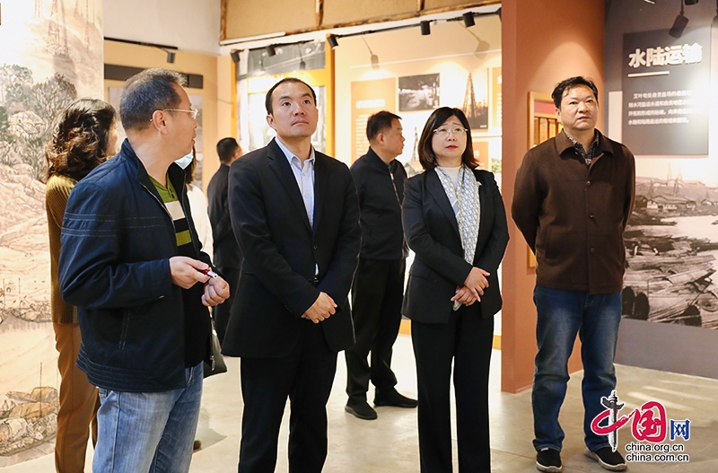自贡市政协副主席周海燕率队到贡井区调研“有事来协商”工作