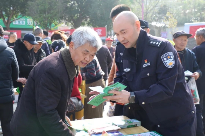 宣传+巡护！清明将至，安居公安森林防火“不松弦”