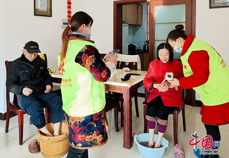 在自贡贡井 慢慢变老是一件很幸福的事 筱溪街道走出社区居家养老服务新模式