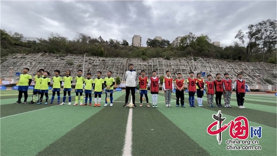 綿陽市遊仙區東原小學第三屆“東少杯”校園足球聯賽開賽