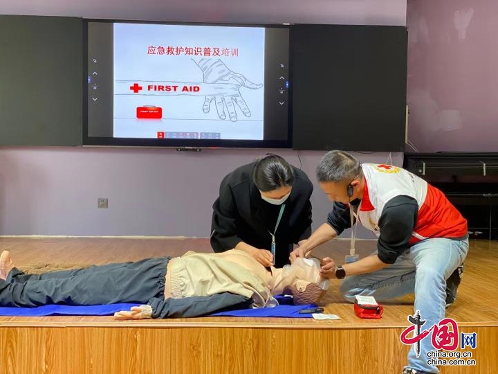 茂县红十字会开展应急救护培训进校园活动