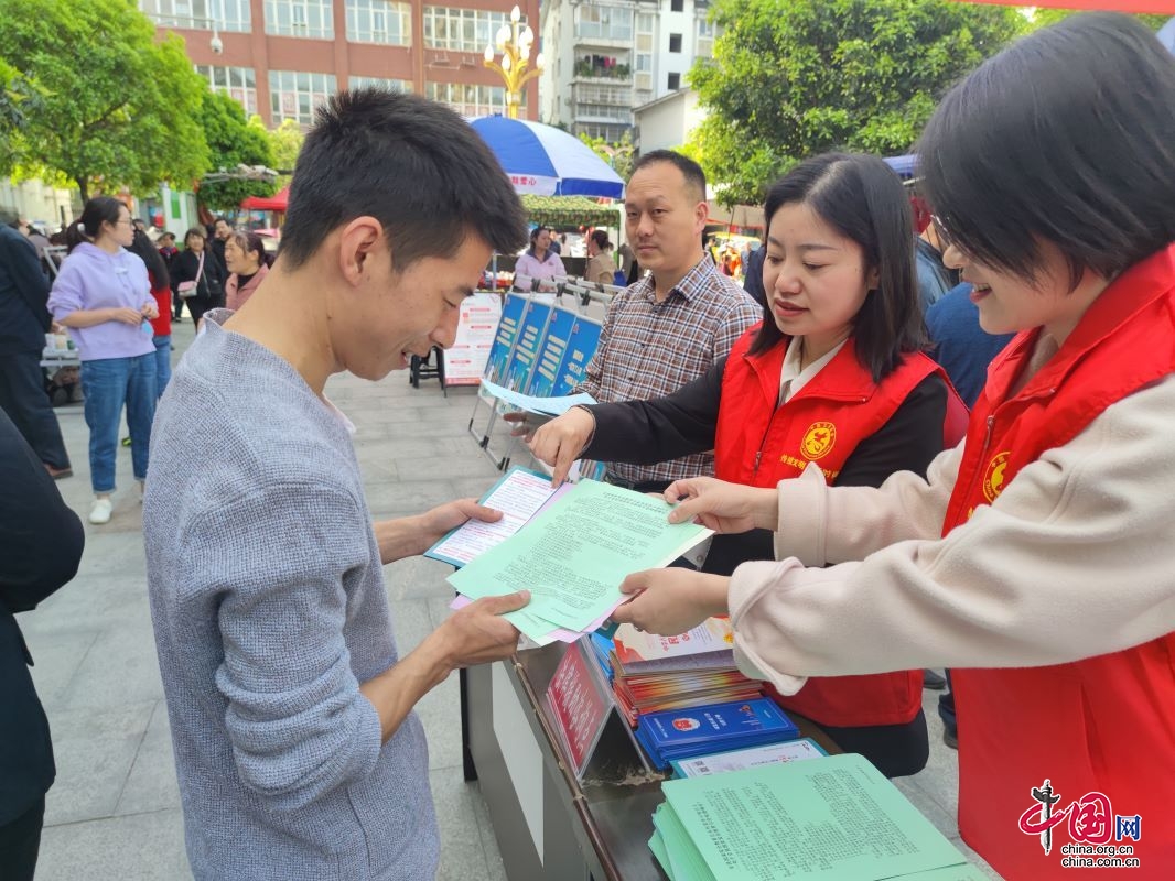 劍閣縣下寺鎮：築牢人民防線 維護國家安全