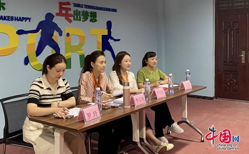 “华韵之声”语文朗读大会四川自贡站海选走进蓆草田小学