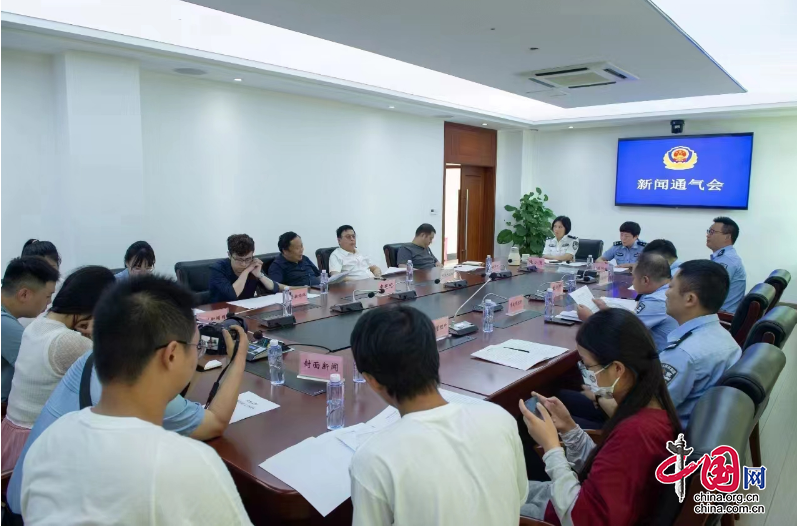 創建文明城市 全力護航高考|四川南充“交通秩序整治行動”亮點頻頻