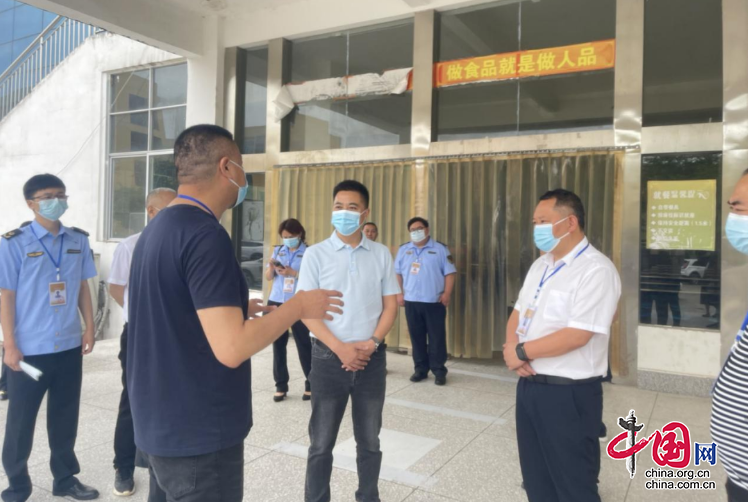 四川南充市市場監管局督導南部縣高考考點食品藥品安全保障工作