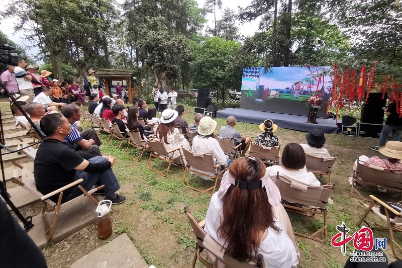 第二届汶川岷江大峡谷赏花音乐节推介会在汶川举行