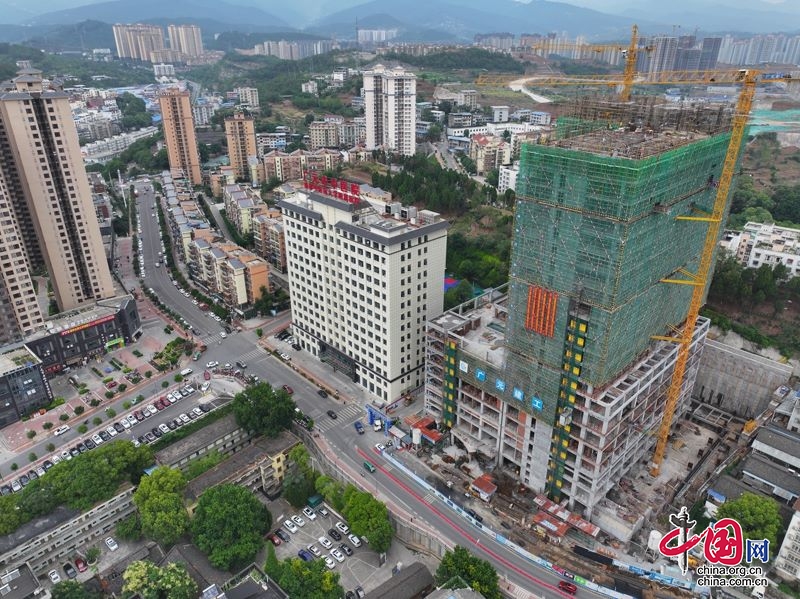 总投资近4亿元，共22层！广元市中医医院门诊住院综合楼主体封顶