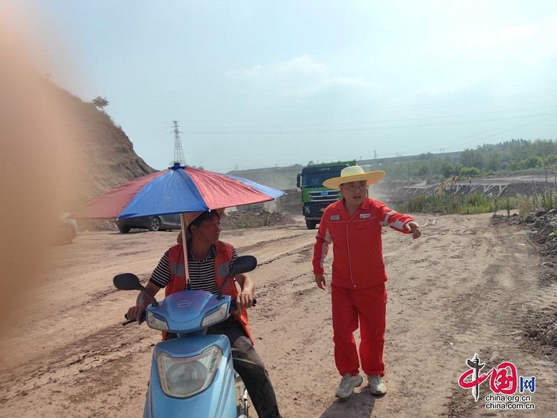 “安全生产月”里的“安全瞬间”