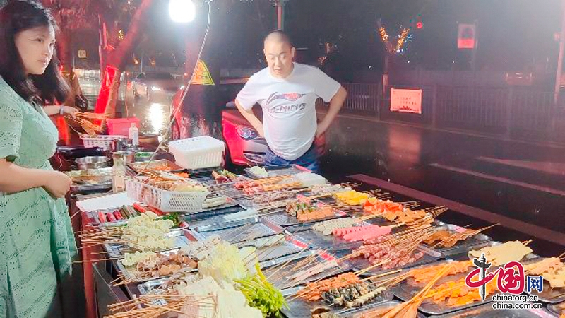 自贡贡井区：点亮“夜经济” 打开城市另一种可能