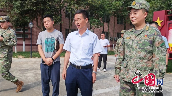 雅安名山：共敘軍民魚水情誼 共謀軍地發(fā)展建設(shè) 余云峰“八一”前夕走訪慰問駐名部隊(duì)官兵