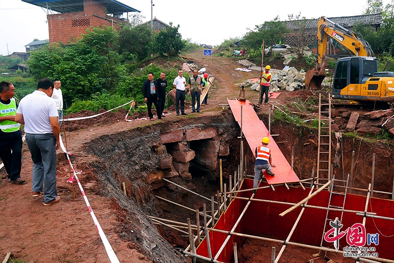 自贡荣县：组织人大代表视察道路修建 助力乡村振兴添活力